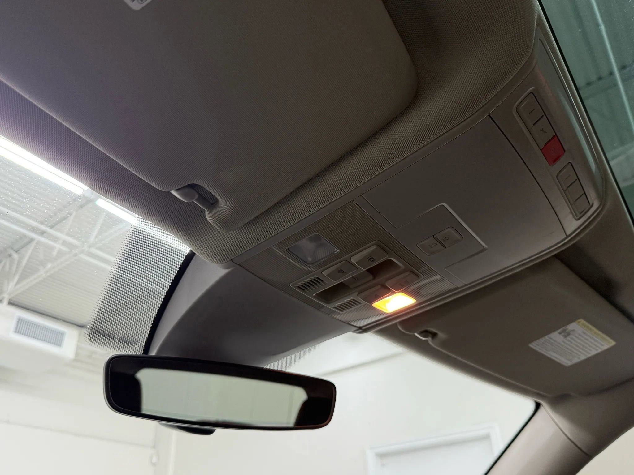 Used 2018 Volkswagen Atlas SEL image 29