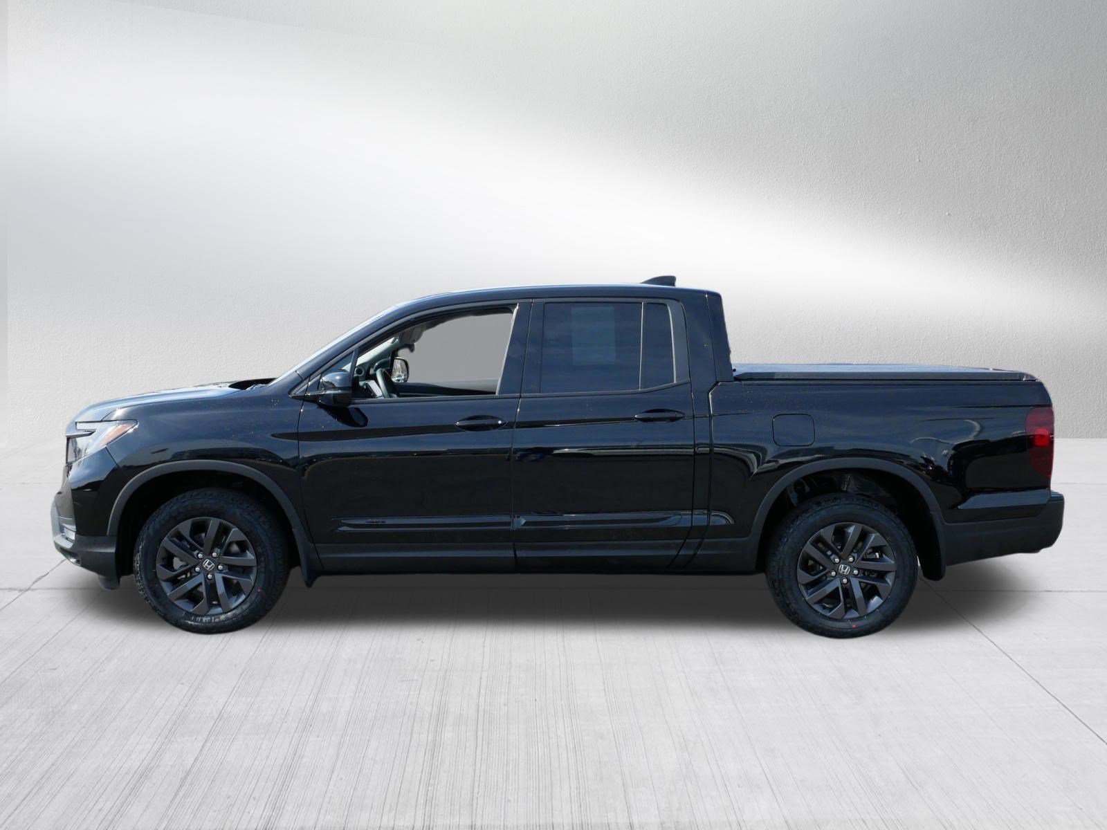 Used 2023 Honda Ridgeline Sport image 4