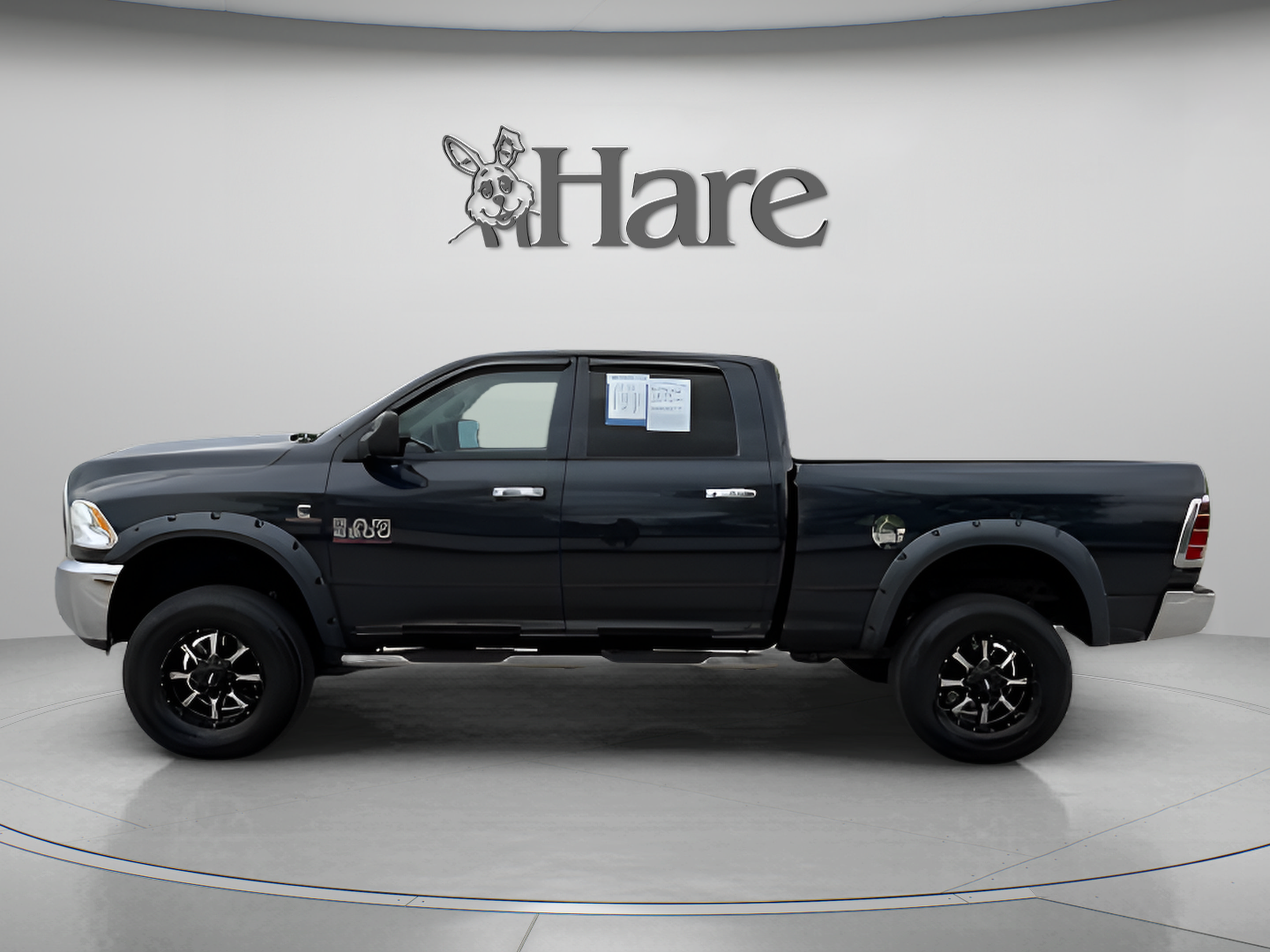 Used 2016 RAM 2500 Tradesman w/ Chrome Appearance Group AWD/4WD image 2