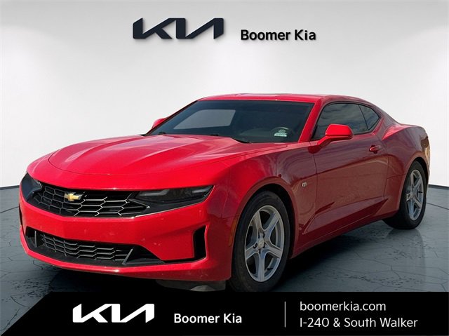 Used 2022 Chevrolet Camaro LT image 1