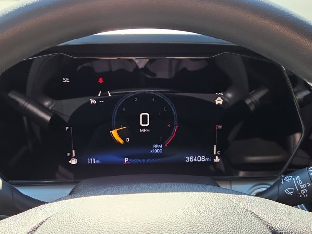 Used 2025 Chevrolet Trax LT FWD image 18