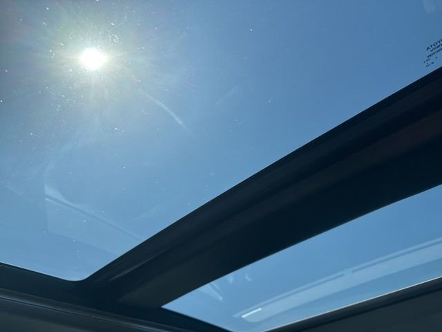 Used 2018 Toyota Camry XLE image 35