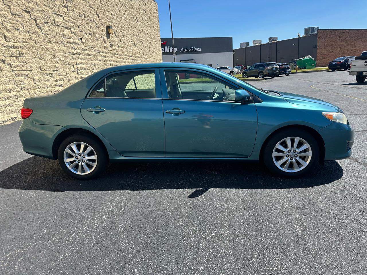 Used 2010 Toyota Corolla FWD image 5