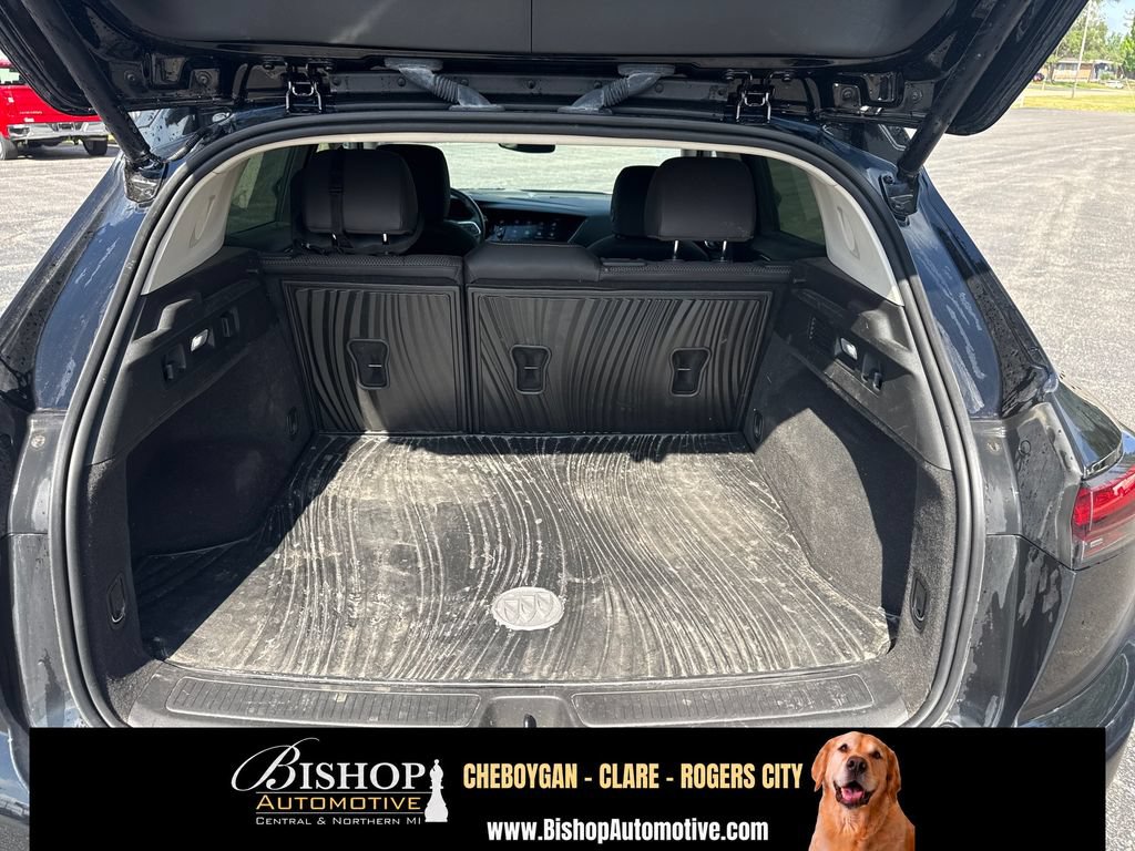 Used 2023 Buick Envision Preferred AWD/4WD image 9