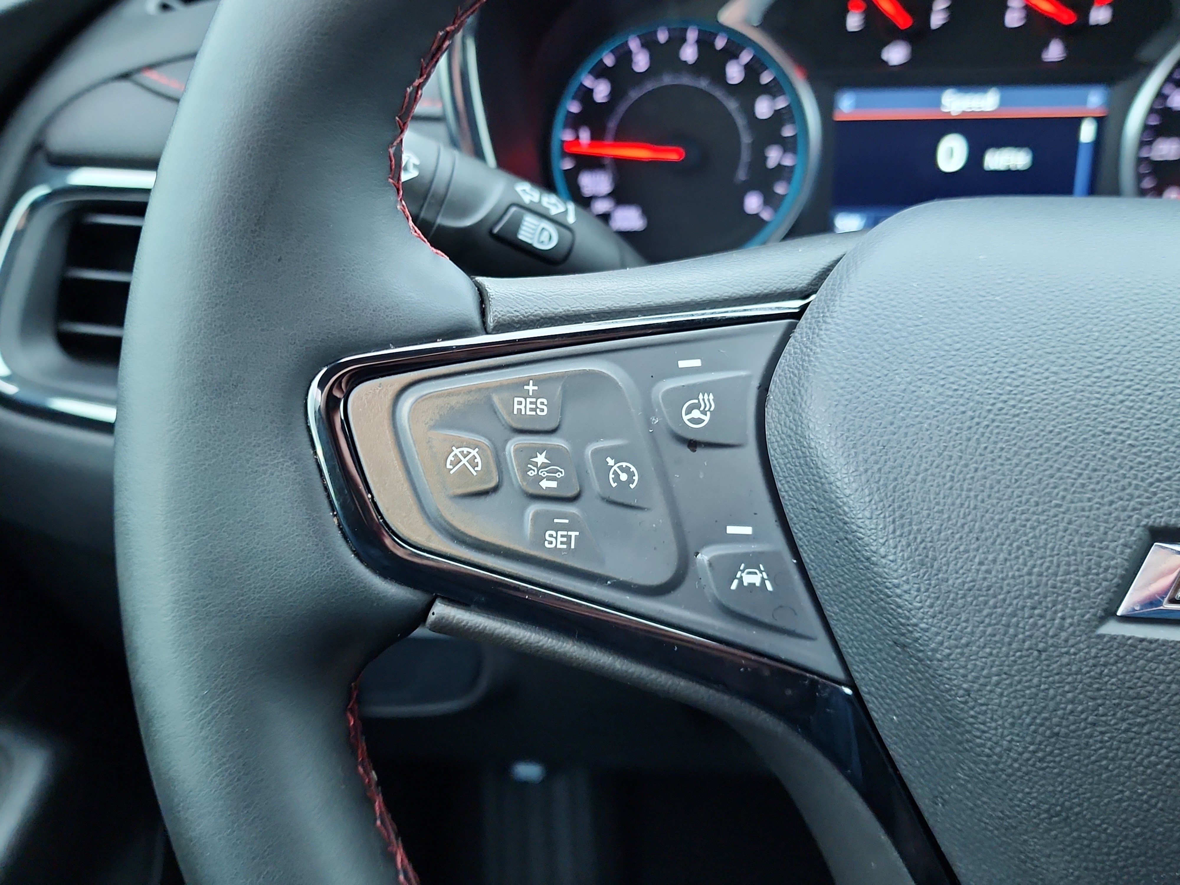 Used 2024 Chevrolet Equinox RS w/ RS Leather Package image 12