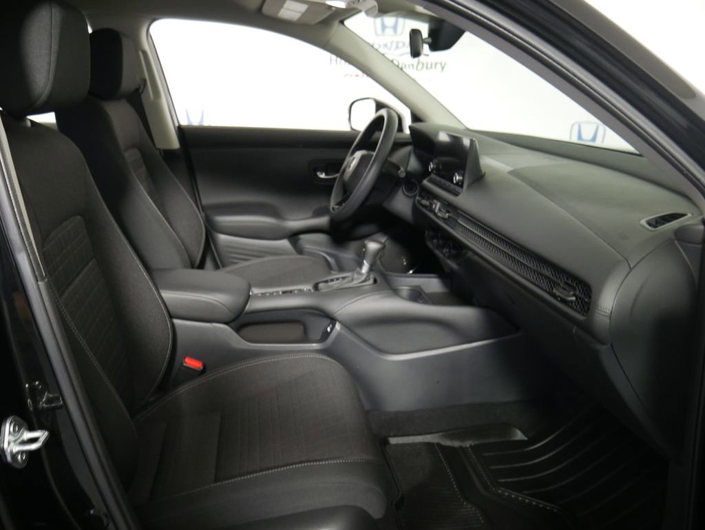 Used 2023 Honda HR-V LX image 7