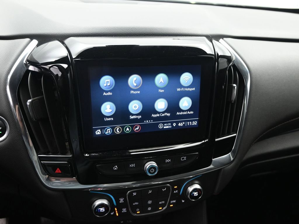Used 2023 Chevrolet Traverse RS image 16