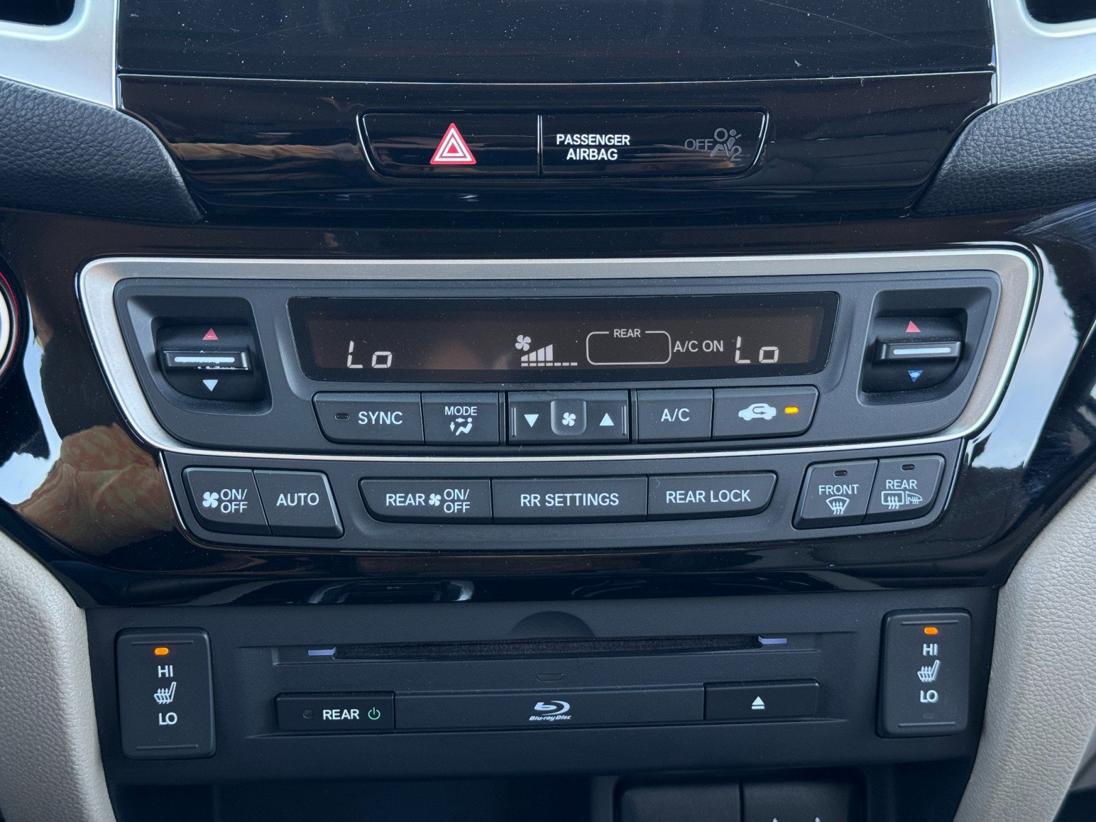 Used 2016 Honda Pilot Touring image 27