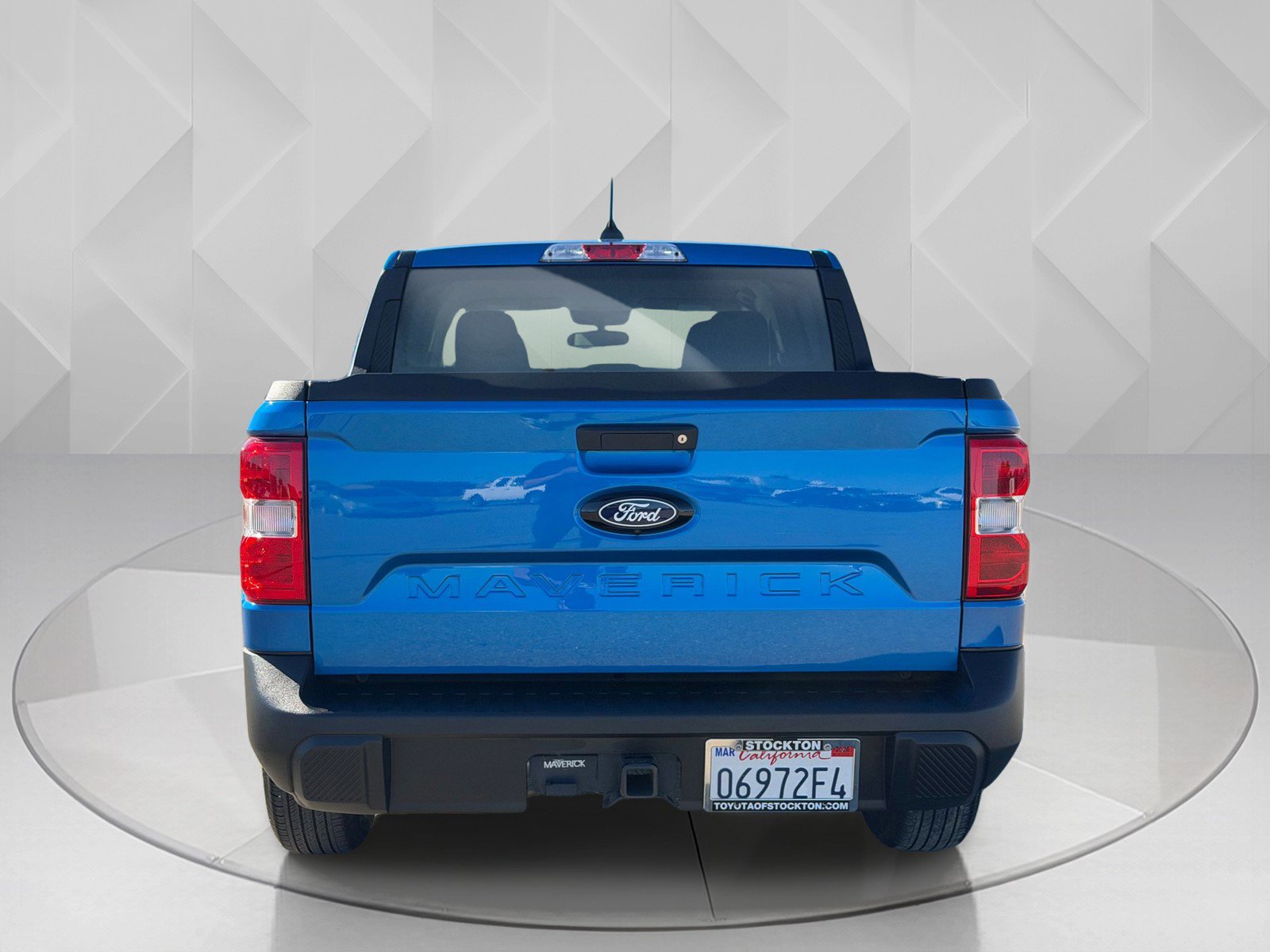 Used 2025 Ford Maverick XLT w/ Equipment Group 302A AWD/4WD image 4