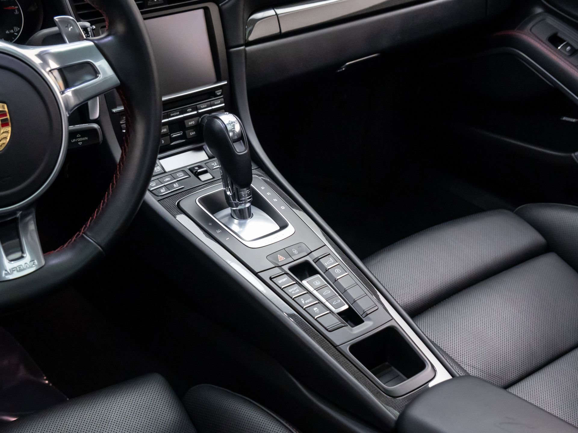 Used 2014 Porsche 911 Turbo S image 13