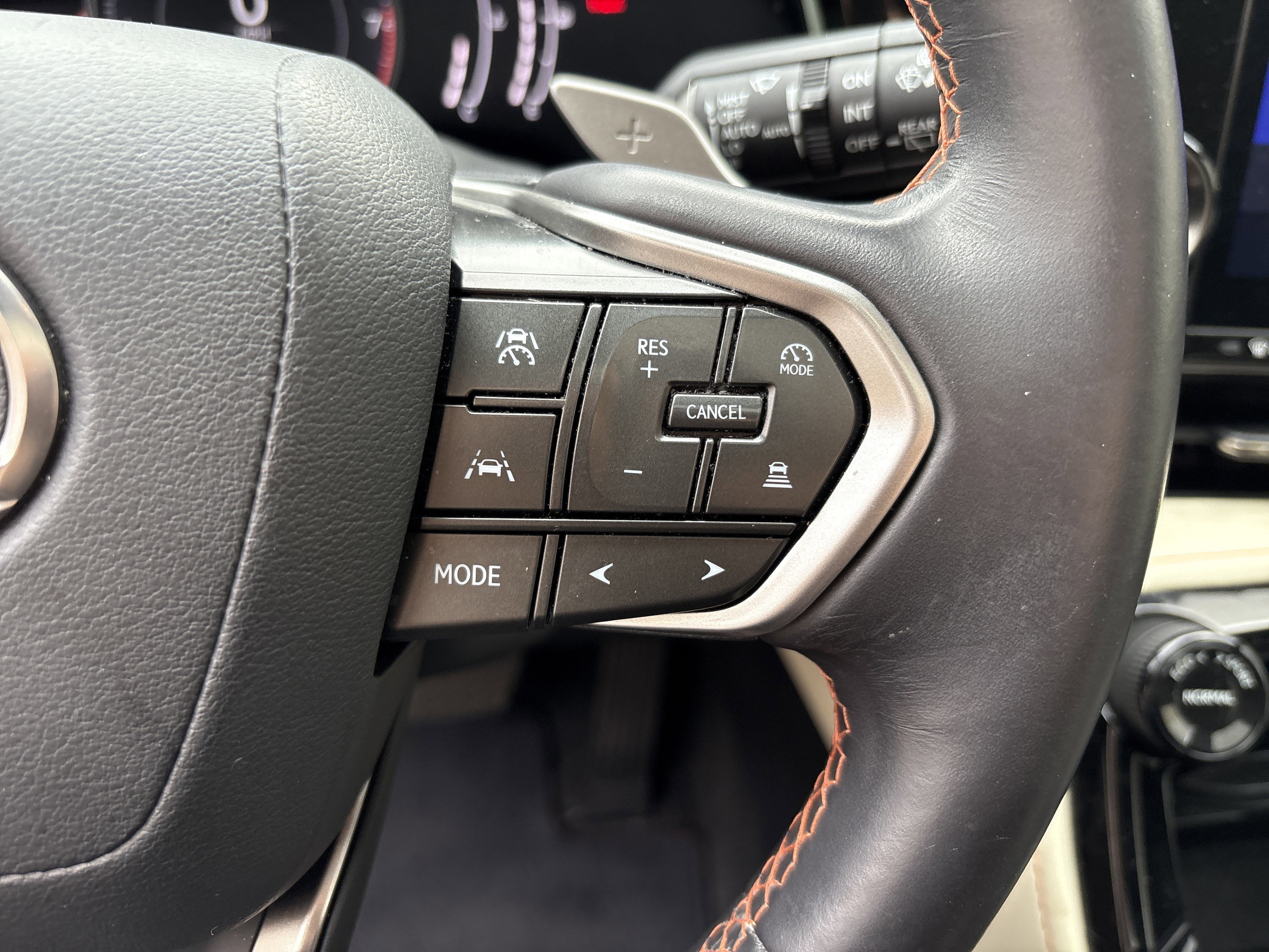 Used 2024 Lexus NX 250 FWD w/ Towing Package (2000 Lbs) image 20