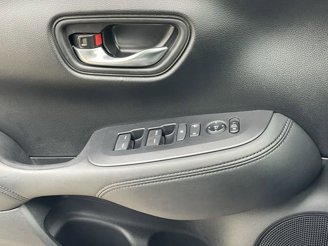 Certified 2025 Honda HR-V LX image 22