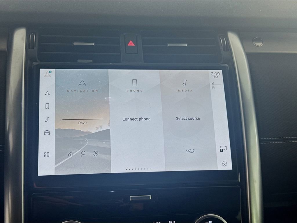 New 2025 Land Rover Discovery Dynamic SE image 15