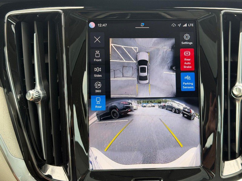 Certified 2025 Volvo S60 B5 Plus AWD/4WD image 19