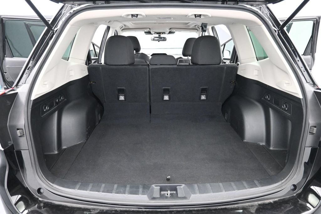 Used 2024 Subaru Forester Premium AWD/4WD image 15
