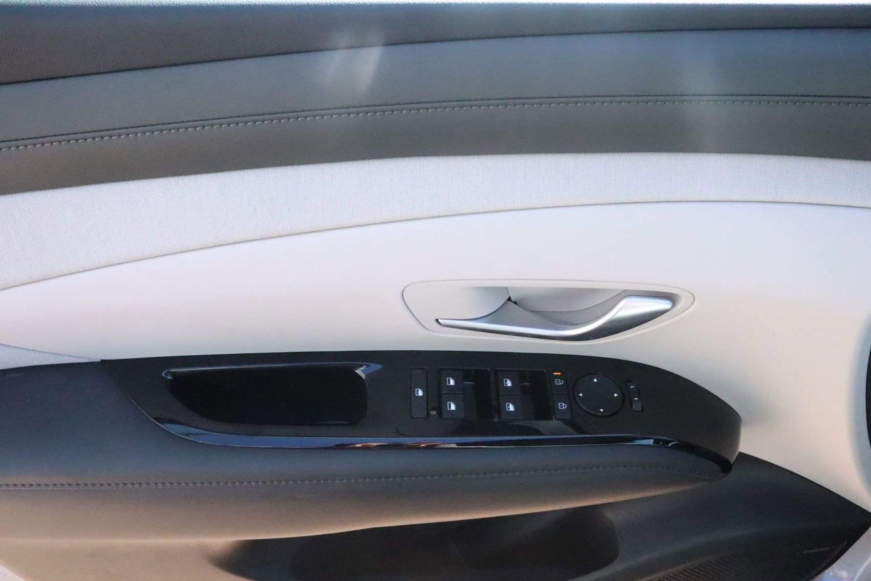 New 2026 Hyundai Tucson Limited w/ Tow & Go Package image 21