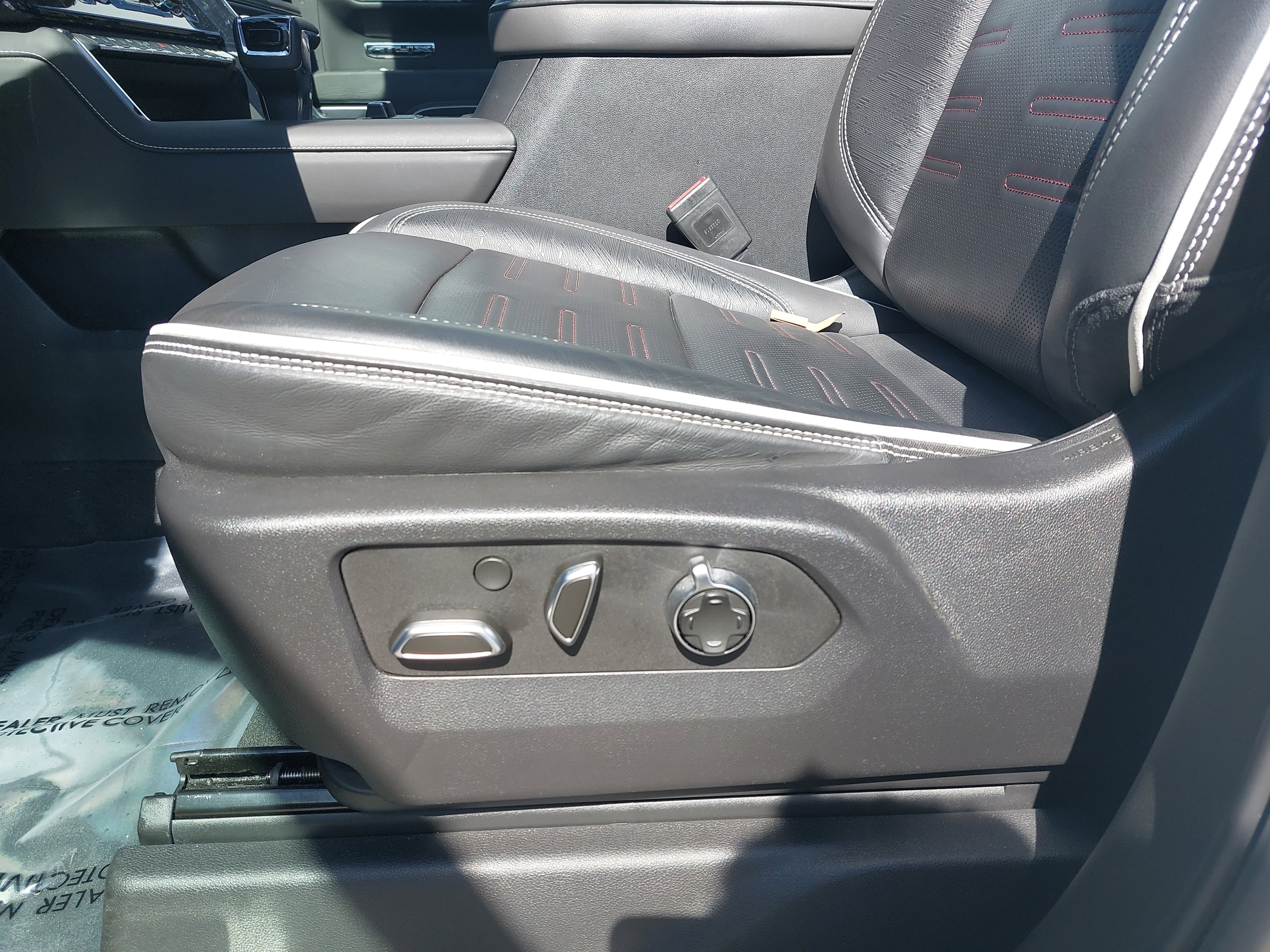 Used 2024 GMC Sierra 1500 AT4X image 30