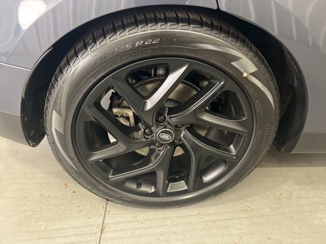 Used 2025 Land Rover Range Rover Sport SE image 23