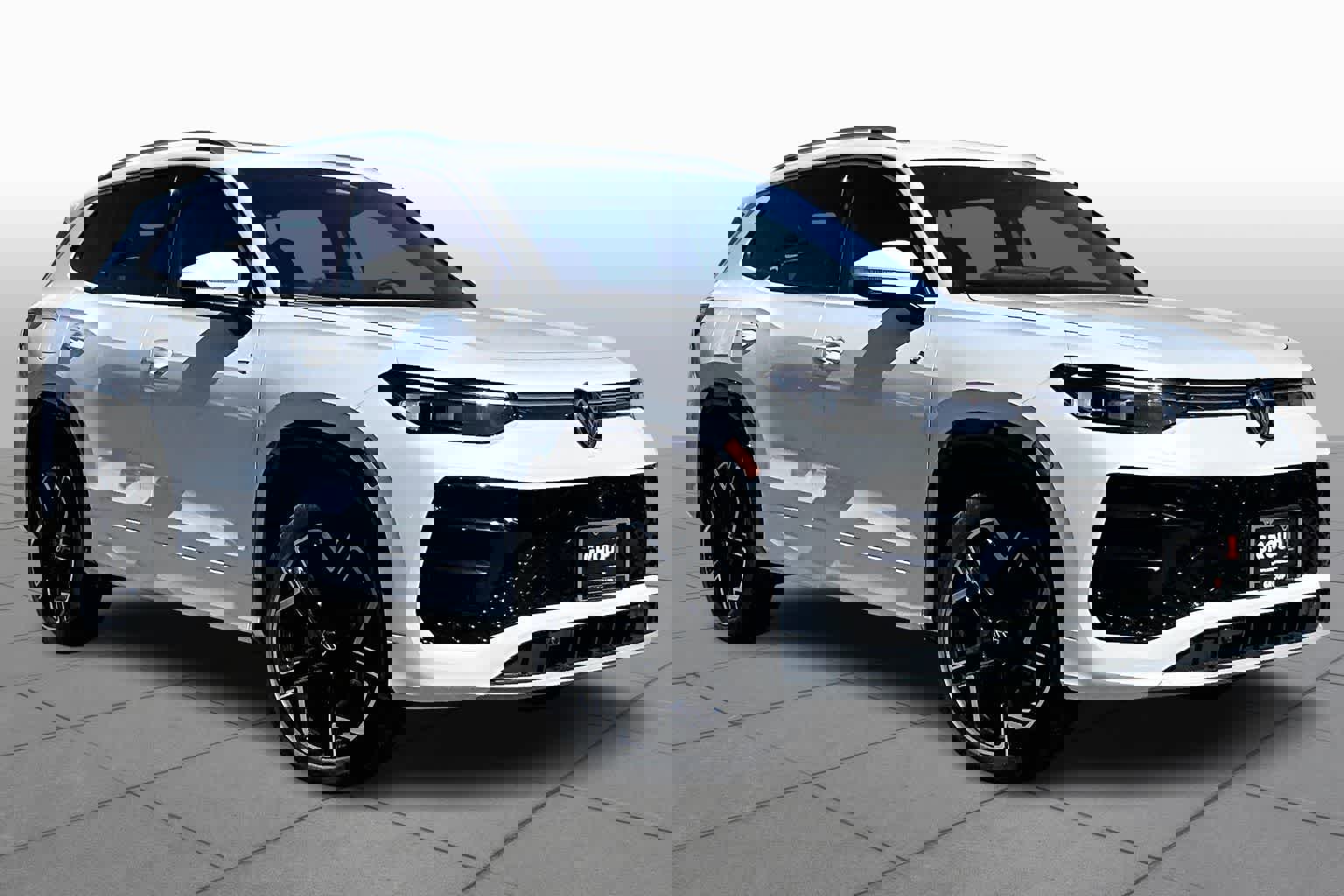 New 2026 Volkswagen Tiguan SEL R-Line image 2