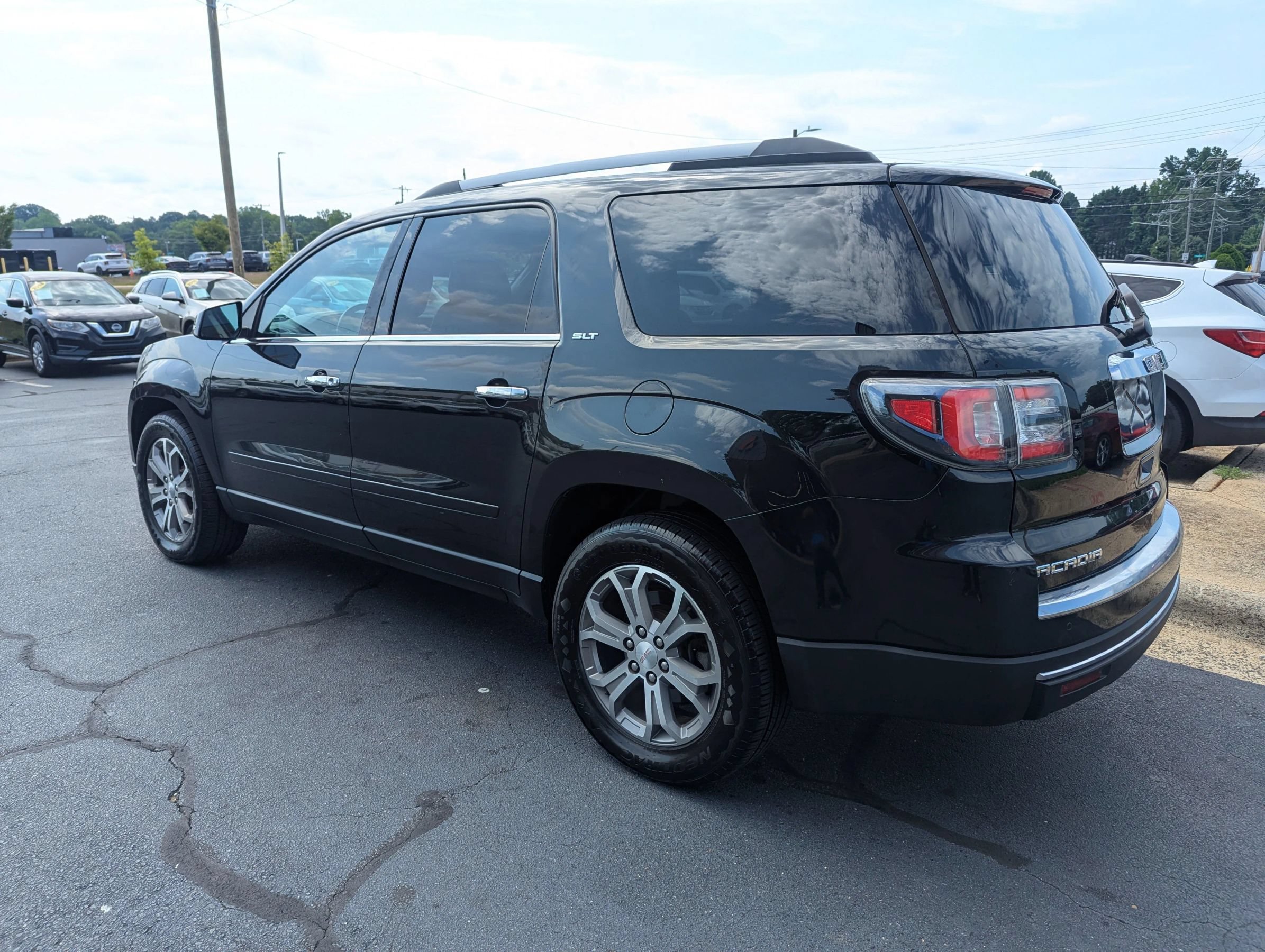 Used 2015 GMC Acadia SLT w/ Open Road Package AWD/4WD image 5