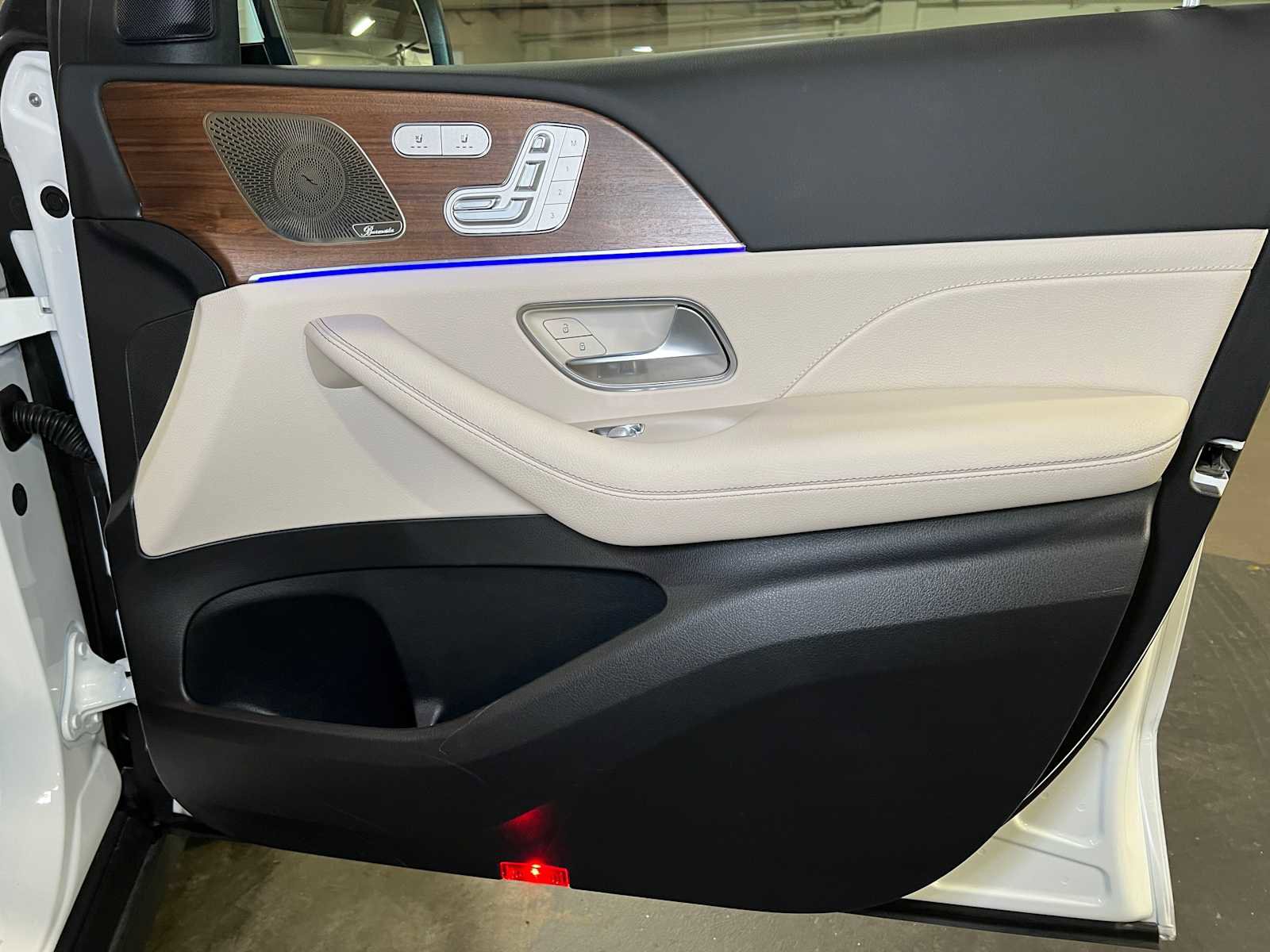 Used 2025 Mercedes-Benz GLE 450 4MATIC image 10