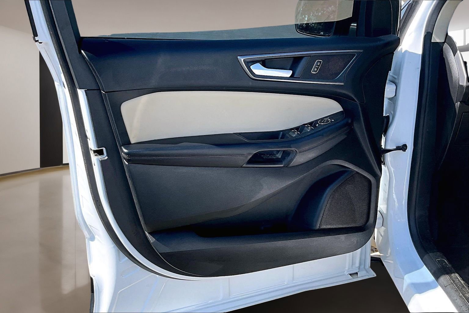 Used 2024 Ford Edge SE image 20