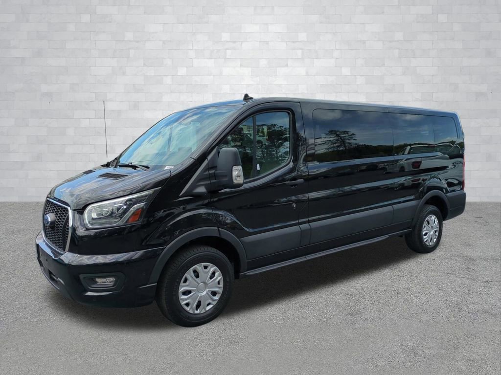 Used 2023 Ford Transit 350 XLT image 10