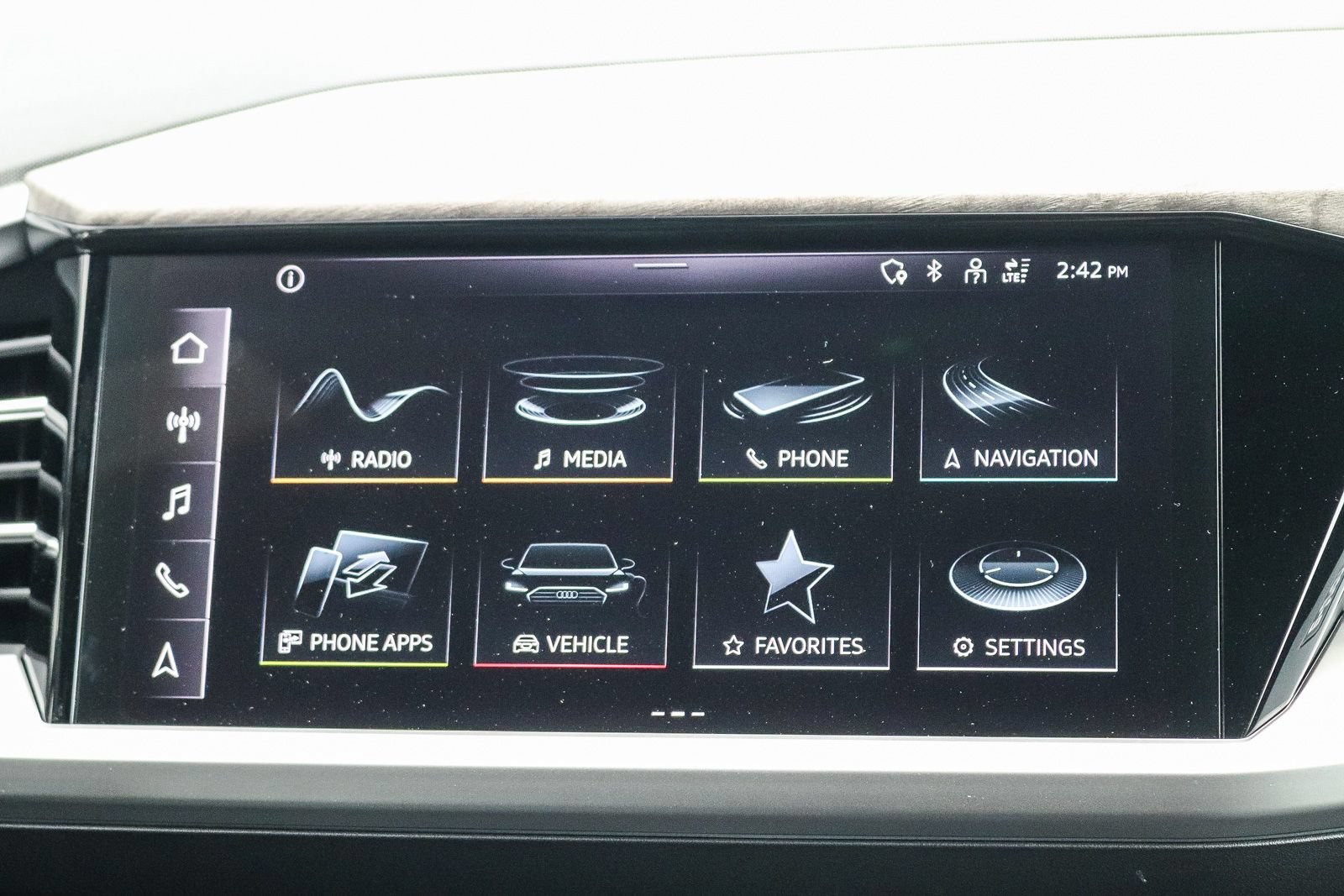 Certified 2023 Audi Q4 e-tron Premium Plus w/ Premium Plus RWD image 16