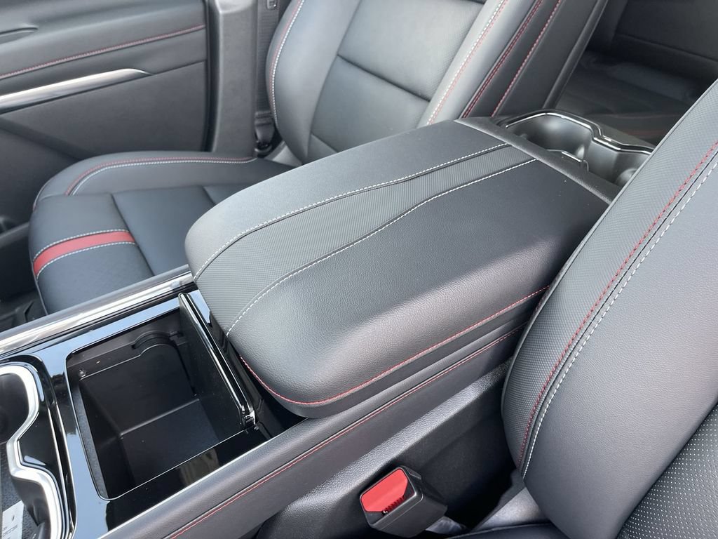 New 2026 Chevrolet Traverse RS w/ LPO, Floor Liner Package AWD/4WD image 21