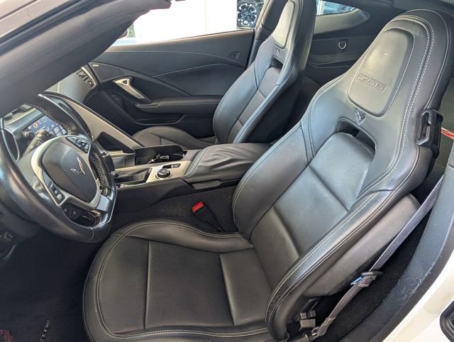 Used 2016 Chevrolet Corvette Z06 w/ 2LZ Preferred Equipment Group image 6
