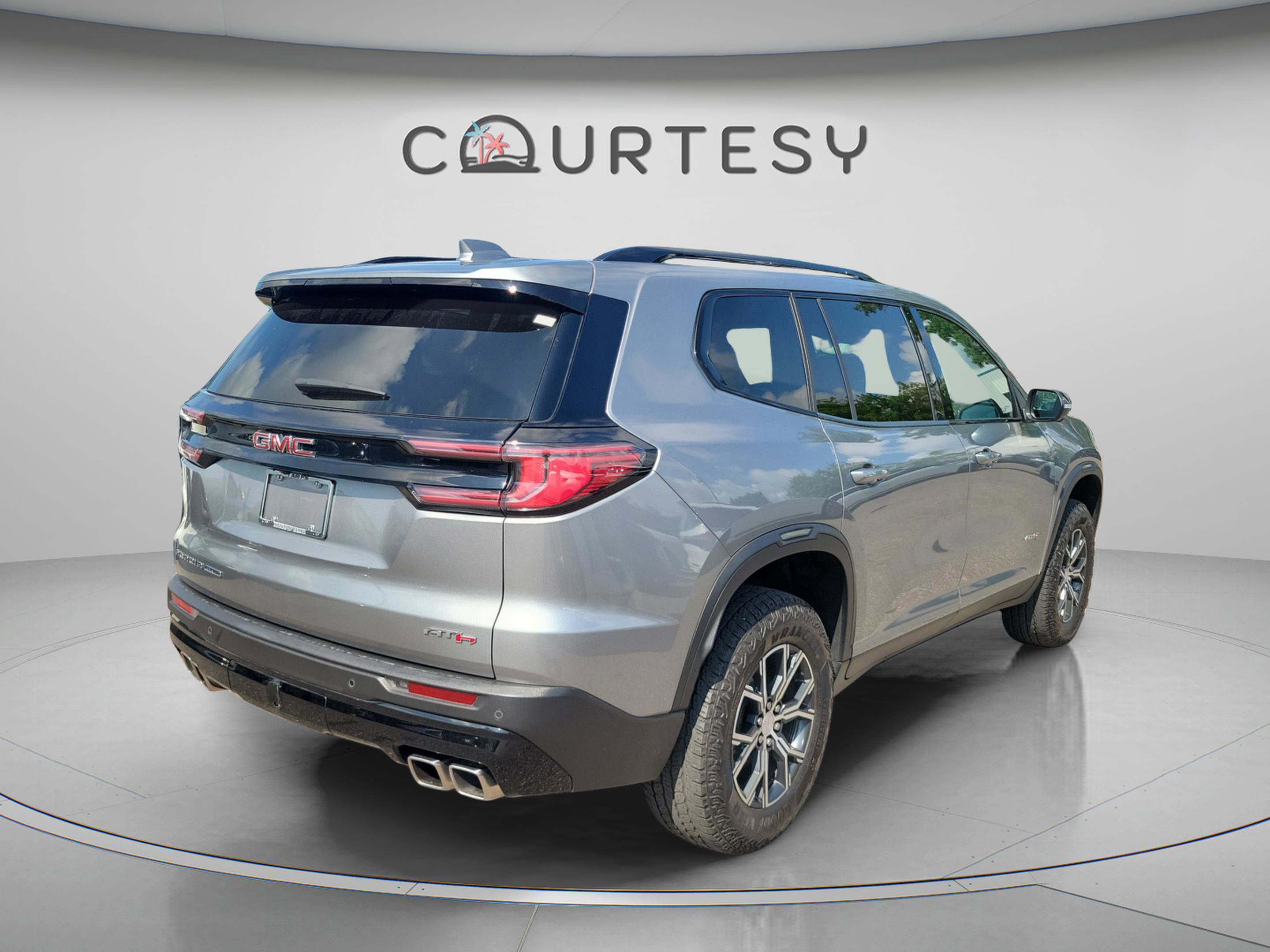 Used 2024 GMC Acadia AT4 w/ Luxury Package AWD/4WD image 3