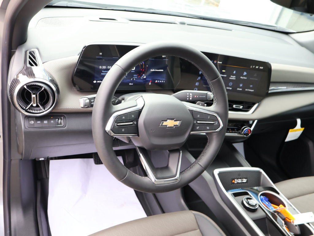New 2027 Chevrolet Equinox LT w/ Convenience Package II AWD/4WD image 24