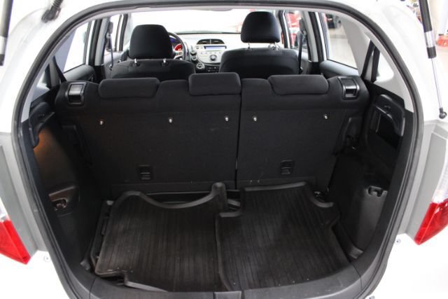 Used 2010 Honda Fit Sport image 19