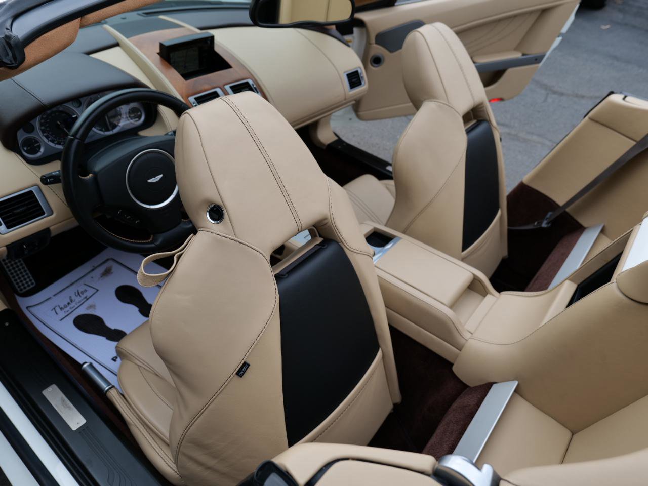 Used 2015 Aston Martin V8 Vantage S image 39