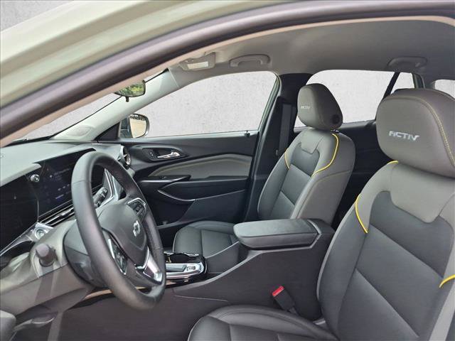 New 2026 Chevrolet Trax ACTIV w/ Driver Confidence Package FWD video 4