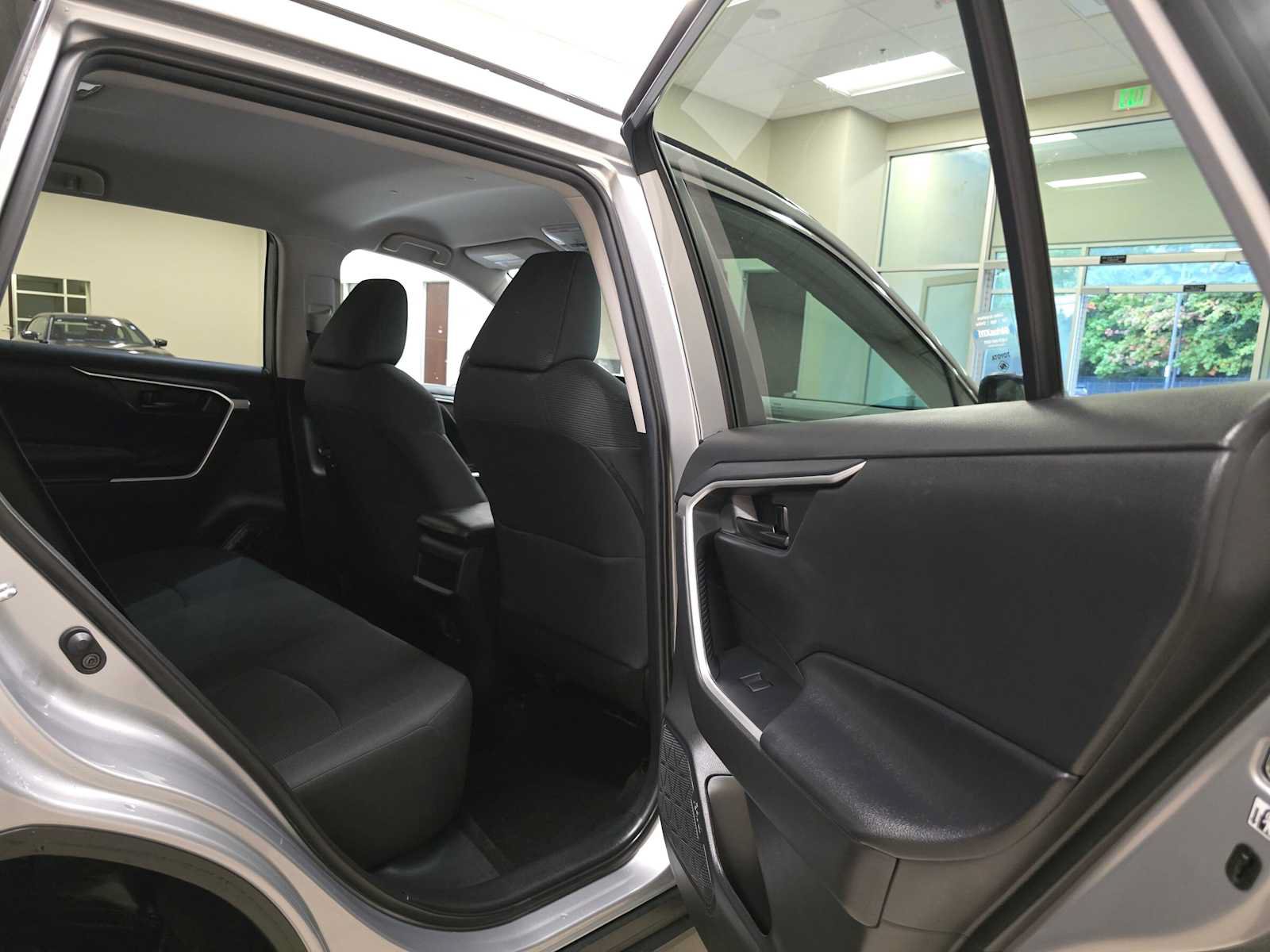 Used 2020 Toyota RAV4 LE w/ All Weather Liner Package FWD image 27