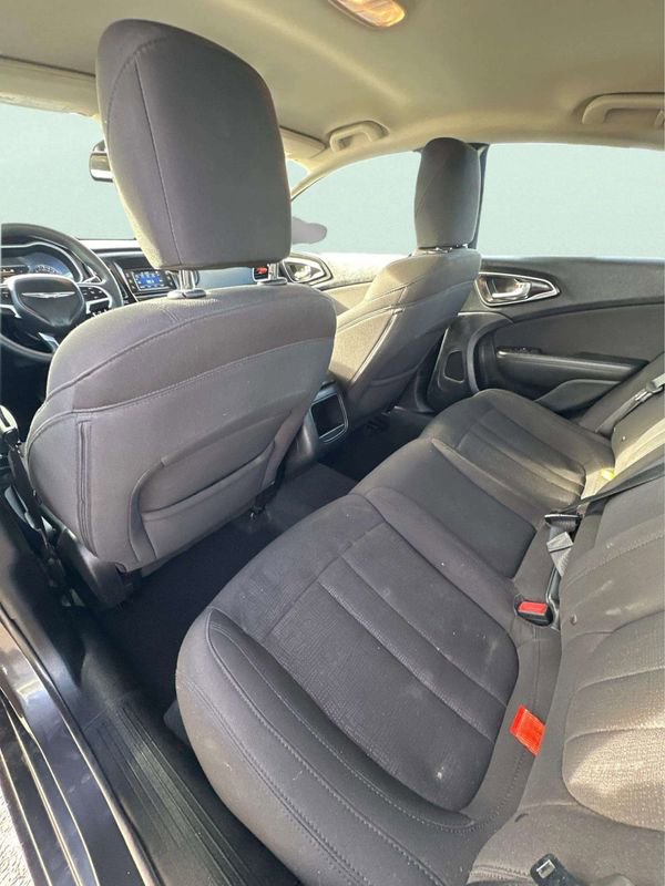 Used 2015 Chrysler 200 Limited image 18
