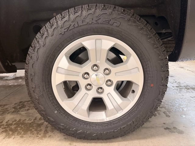 Used 2016 Chevrolet Silverado 1500 LT w/ All Star Edition AWD/4WD image 18