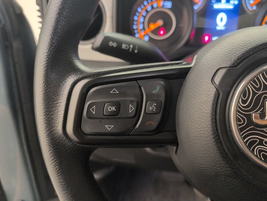Used 2025 Jeep Gladiator Sport AWD/4WD image 33