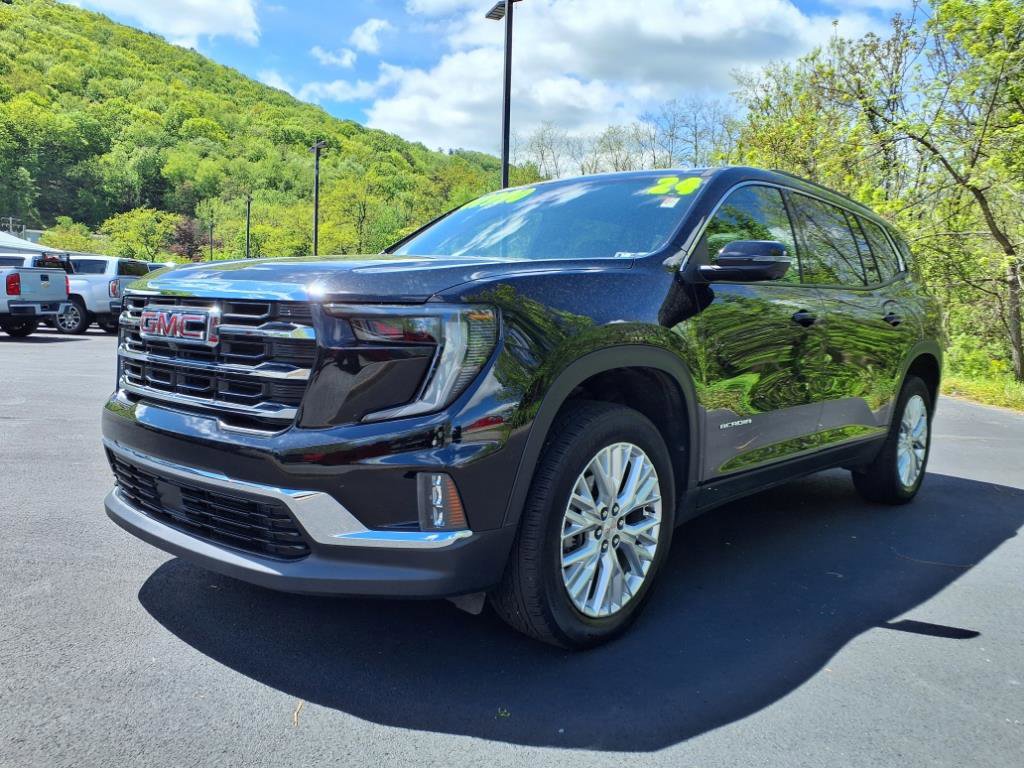 Used 2024 GMC Acadia Elevation AWD/4WD image 2