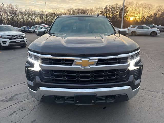Used 2024 Chevrolet Silverado 1500 LT image 2