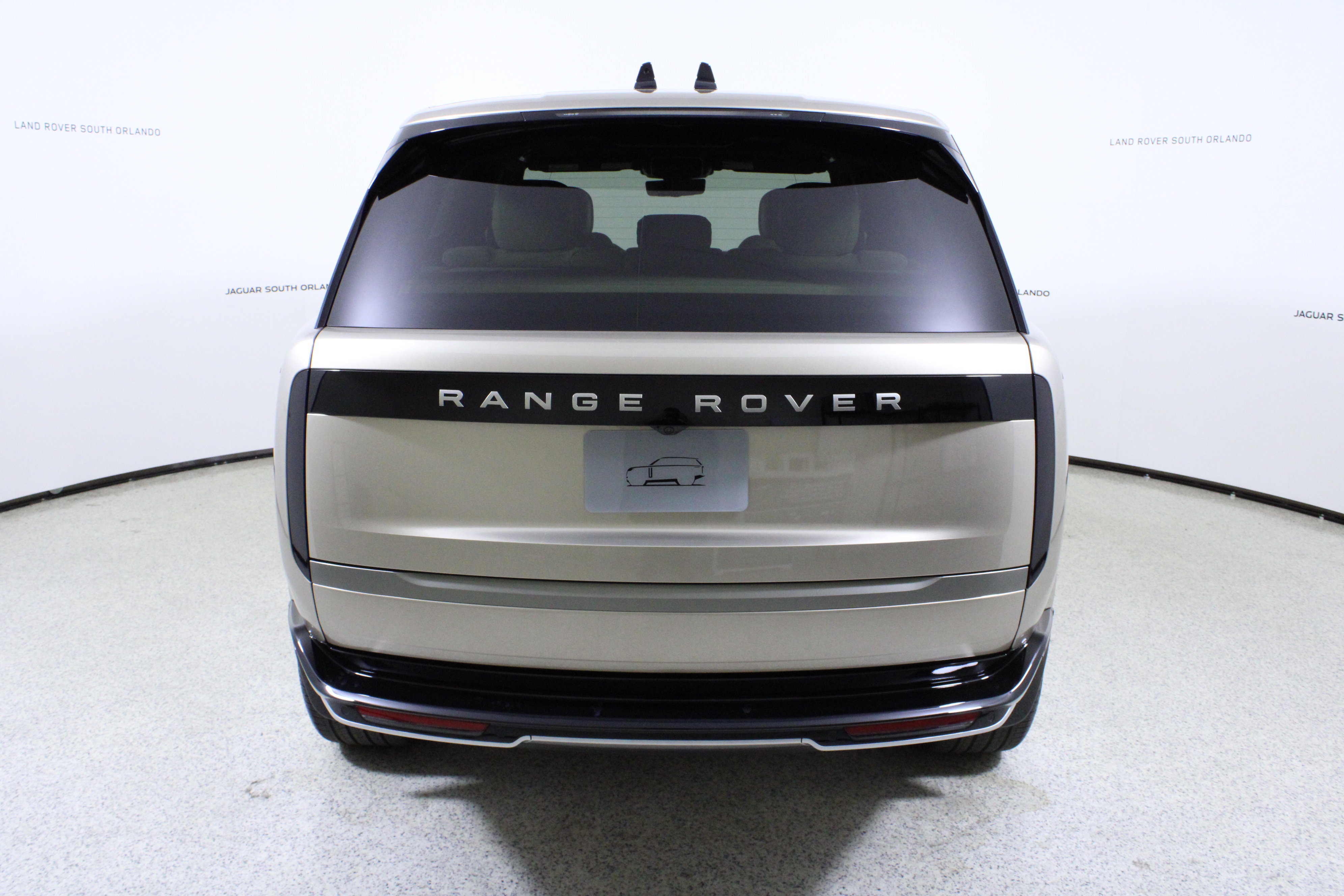 New 2026 Land Rover Range Rover SE image 6