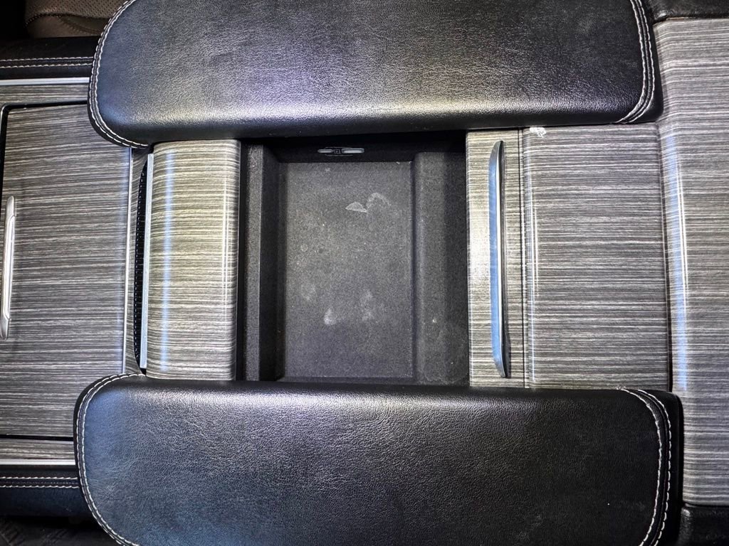 Used 2024 Jeep Wagoneer L Series II w/ Flexible Seating Group AWD/4WD image 32