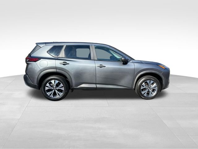 Used 2023 Nissan Rogue SV image 4