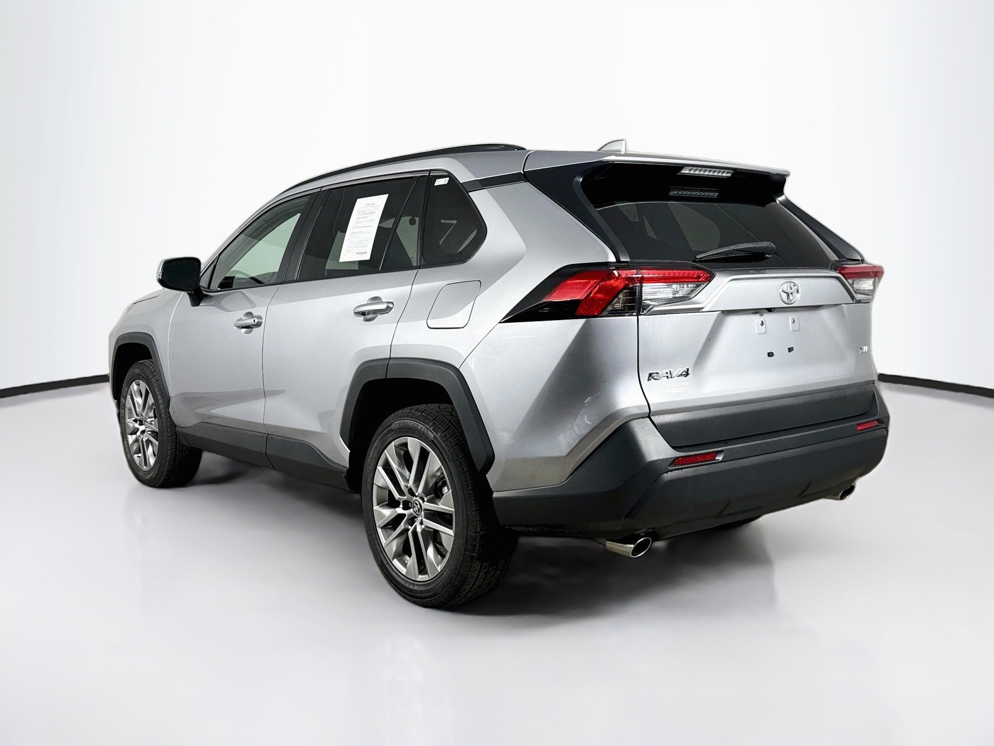 Used 2023 Toyota RAV4 XLE Premium FWD image 29