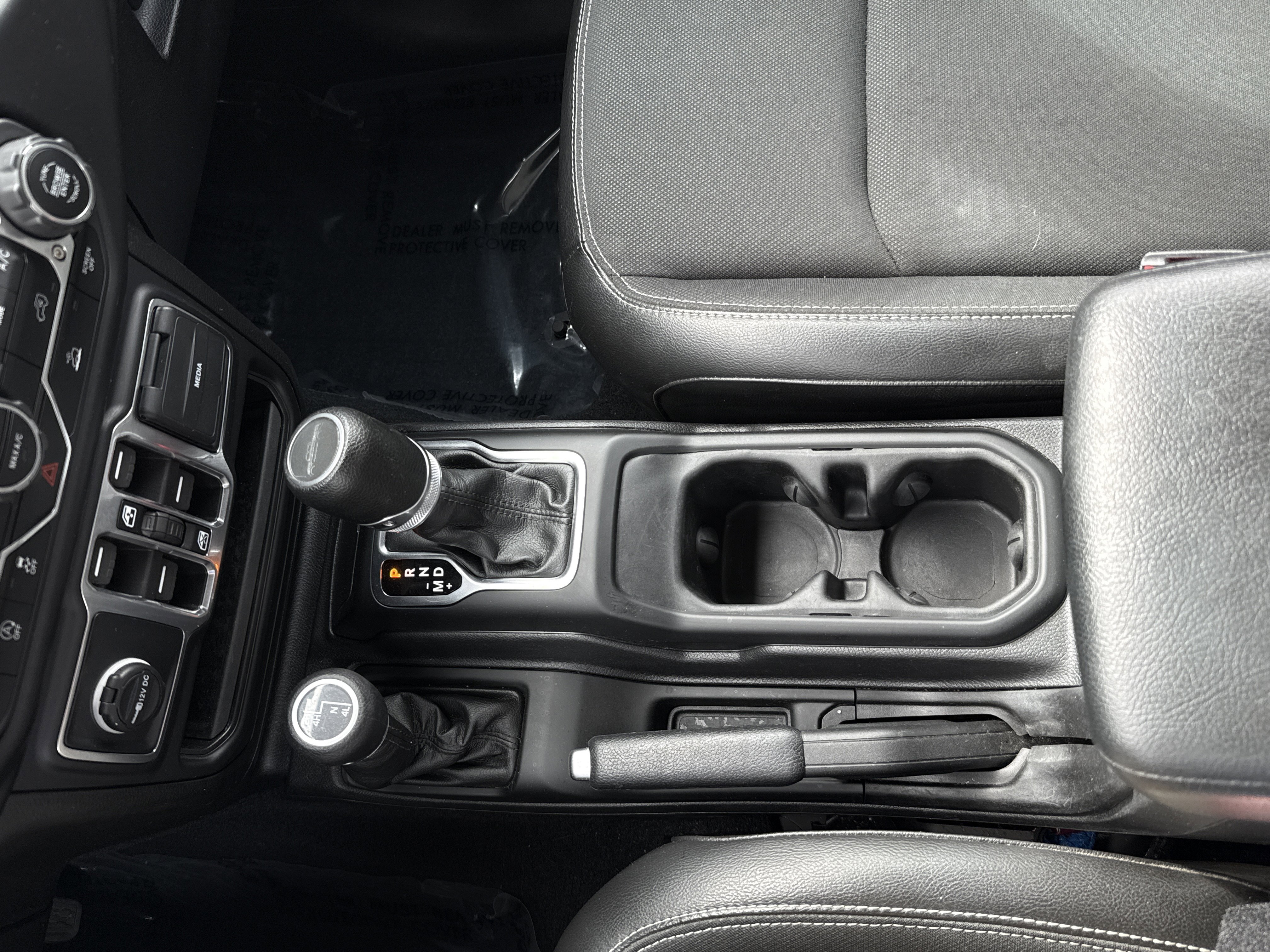 Used 2023 Jeep Gladiator Sport image 23