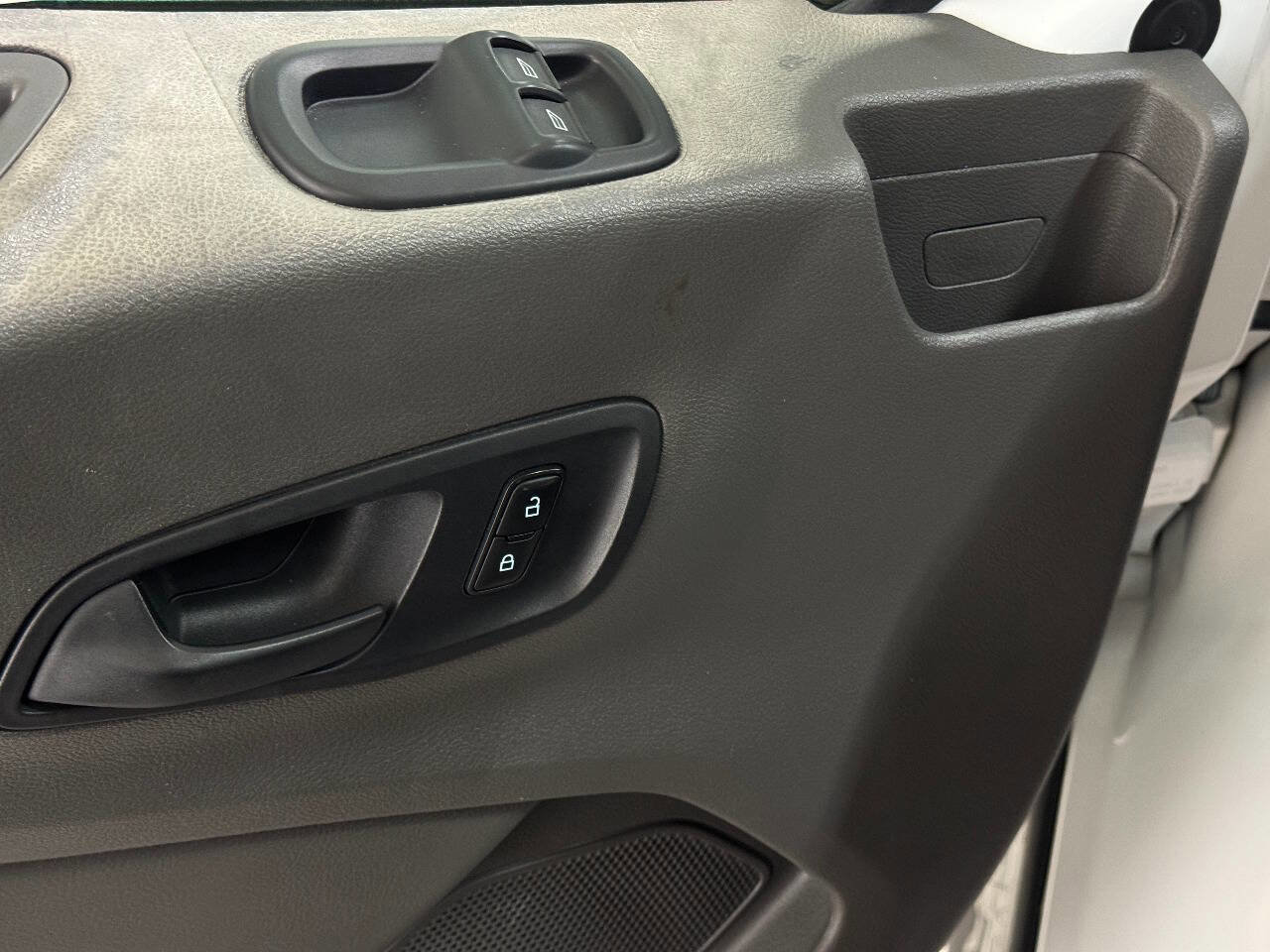 Used 2020 Ford Transit 250 250 3dr SWB Medium Roof Cargo image 51