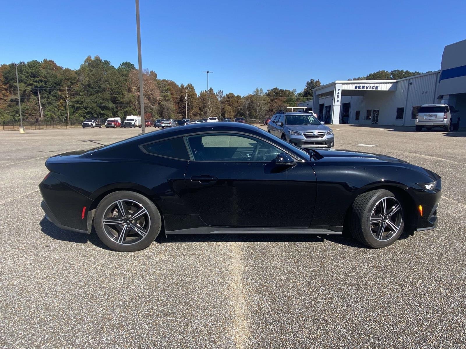 Used 2024 Ford Mustang Premium image 9