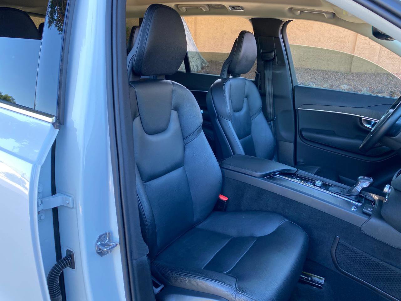 Used 2020 Volvo XC90 T6 Momentum image 52