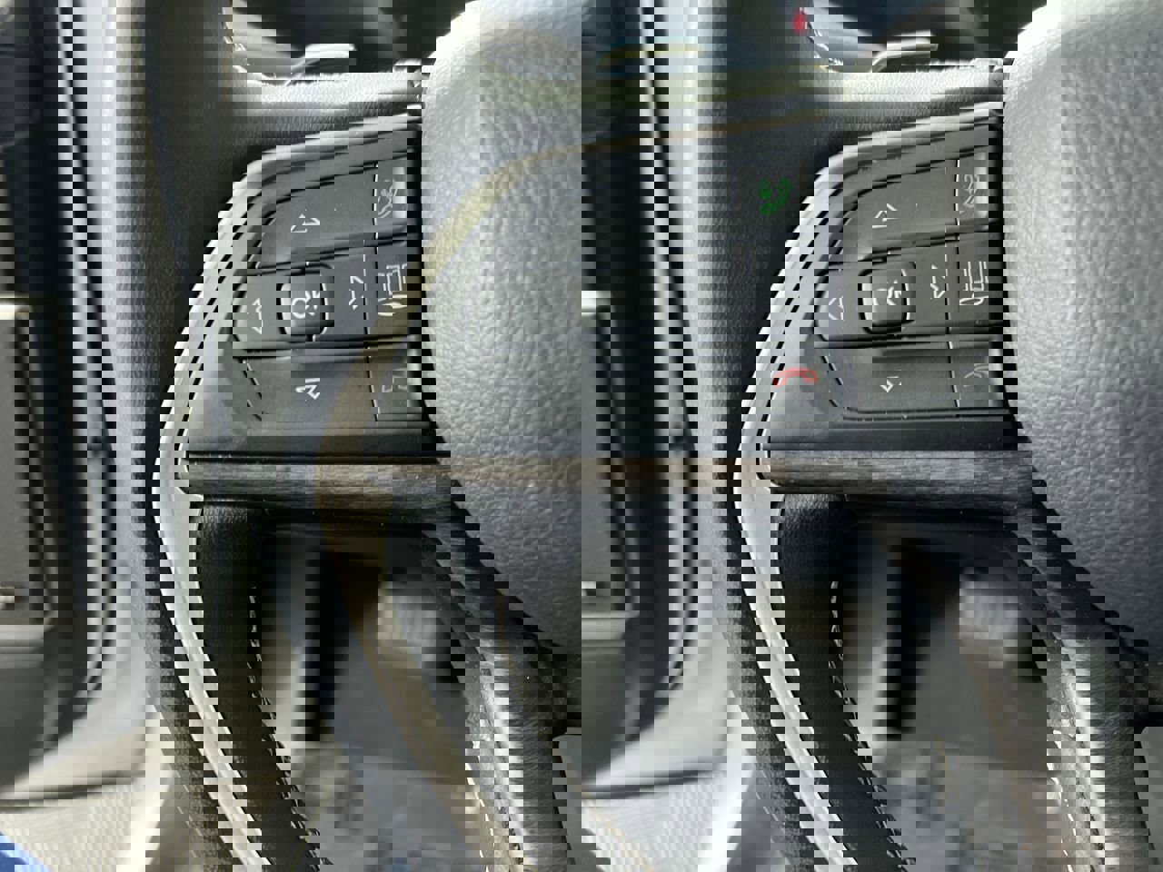 Used 2024 Jeep Grand Cherokee Limited 4xe image 16